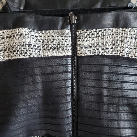 Bebe / Tweed and Leather Cocktail Dress / Size 0 - Picture 5 of 7